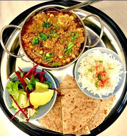 Qurcze & Curry